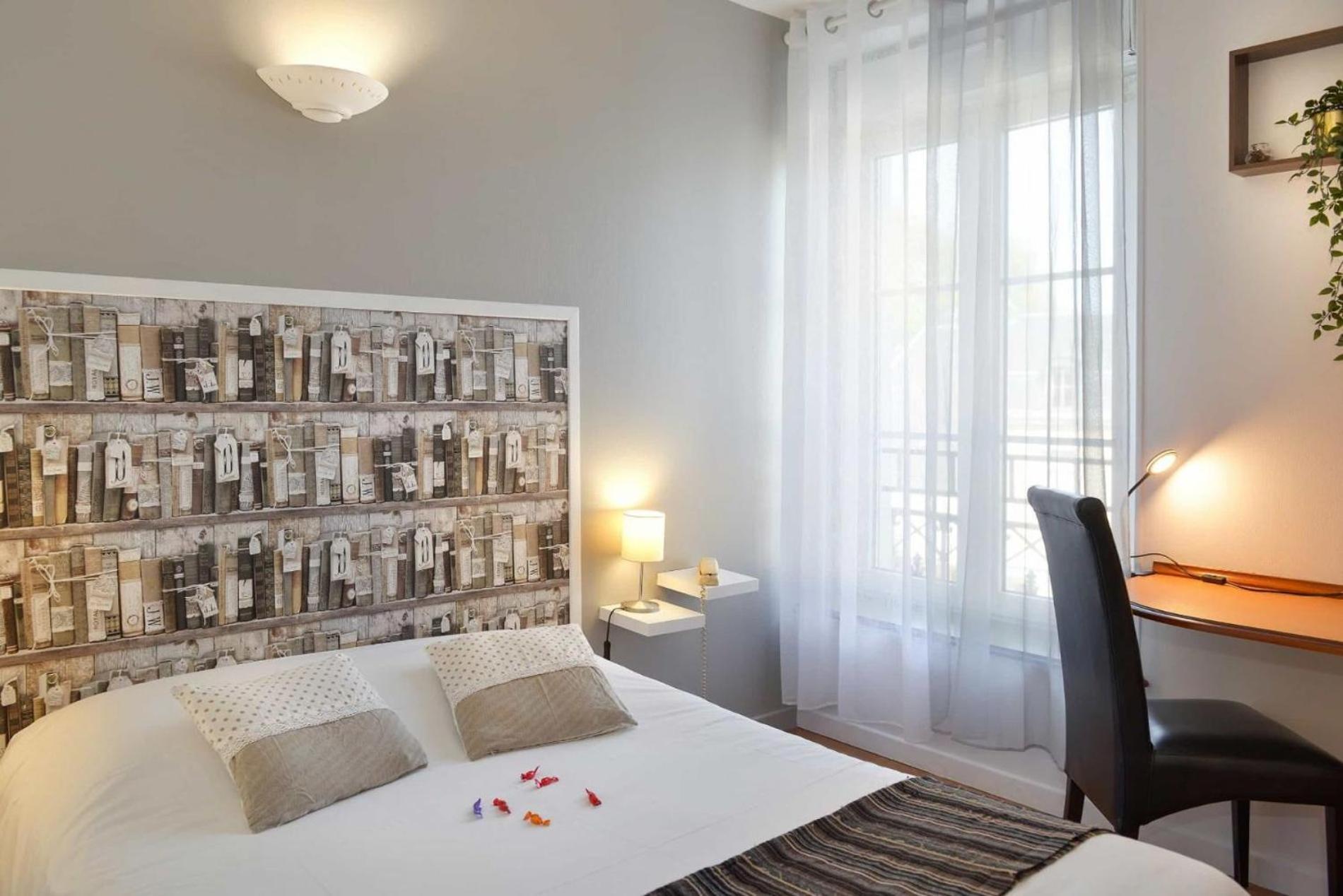 Logis - Hotel Restaurant L'Ecu De France Malesherbes المظهر الخارجي الصورة